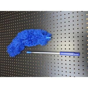Extendable Blue Duster Magic w/ 7 foot extension